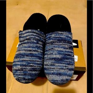 Boc Men’s House Slippers Size 8-9
